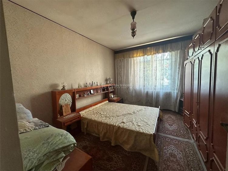 Apartament cu 3 camere decomandat în Luncă
