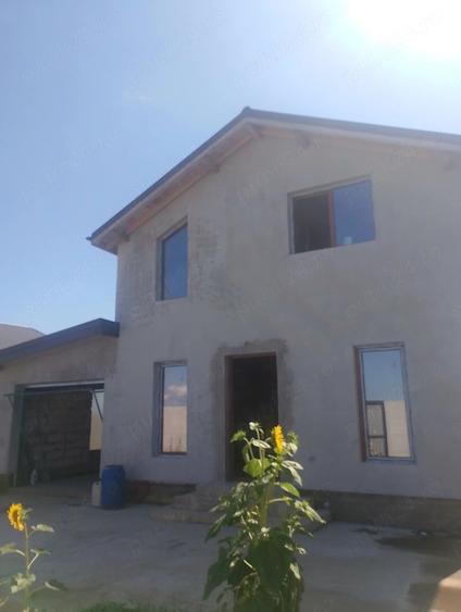 Casă cu Teren 300 Mp în Dascălu