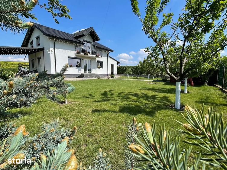 Casă cu 4 camere cu Teren 600 Mp în Central