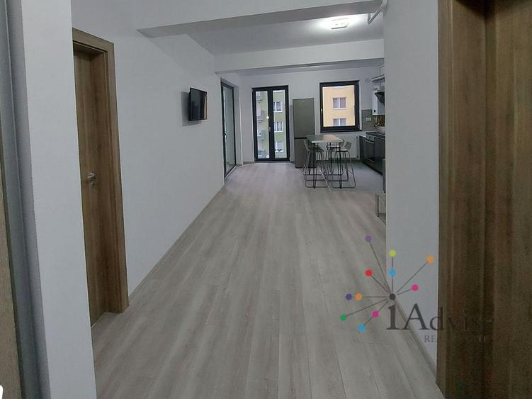 Apartament cu 2 camere decomandat, mobilat în Tractorul