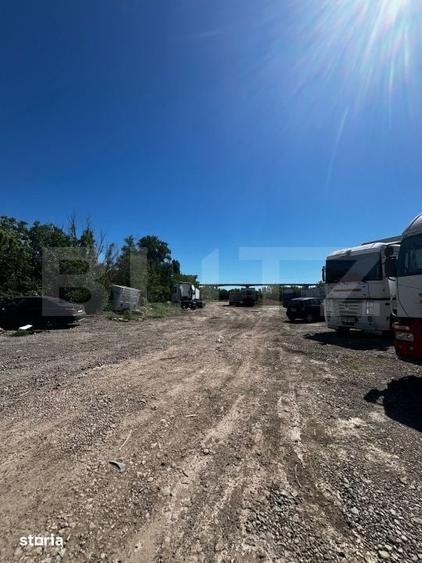 Teren de 9030 mp, în Central