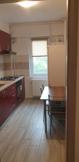 Apartament cu 2 camere decomandat, mobilat în Păcii
