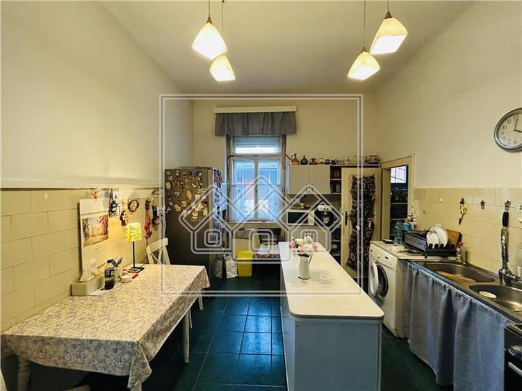 Casa individuala, teren de 900 mp utili, Zona Calea Poplacii - 5