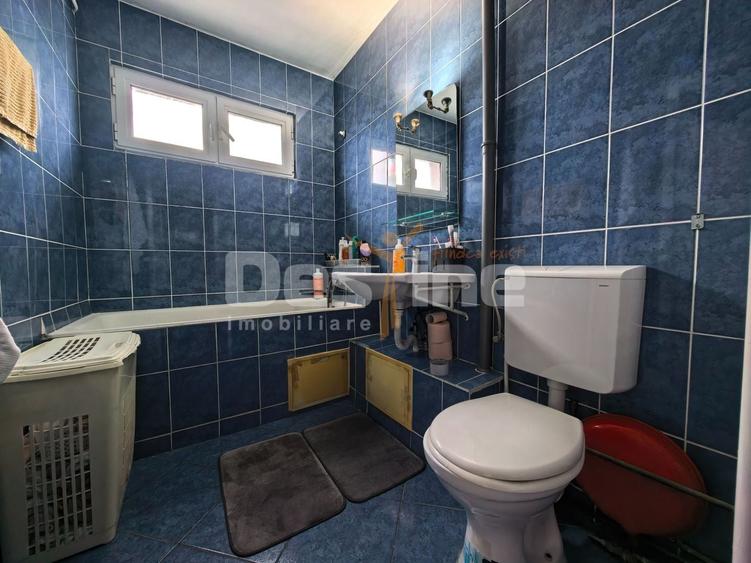 Apartament cu 2 camere decomandat, mobilat în Podul de Piatră