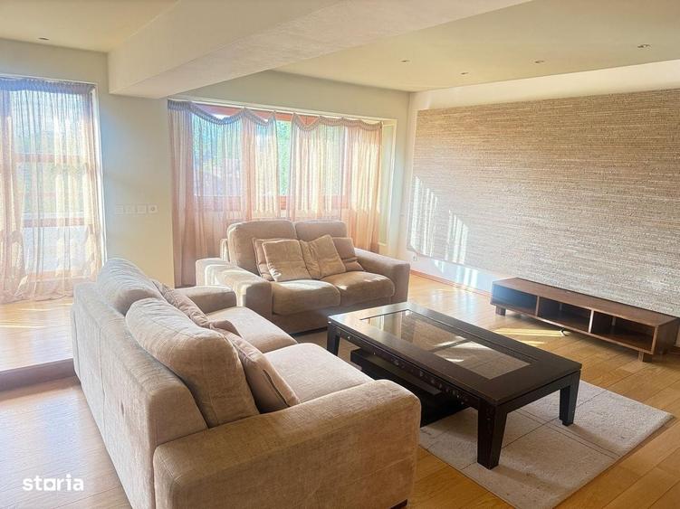 Apartament cu 4 camere în Ultracentral