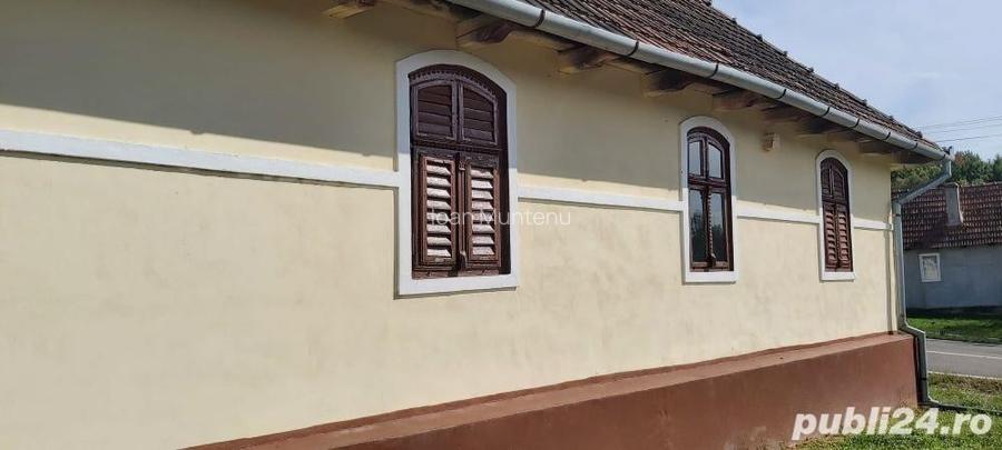 Casă cu 3 camere cu Teren 3052 Mp în Crivobara