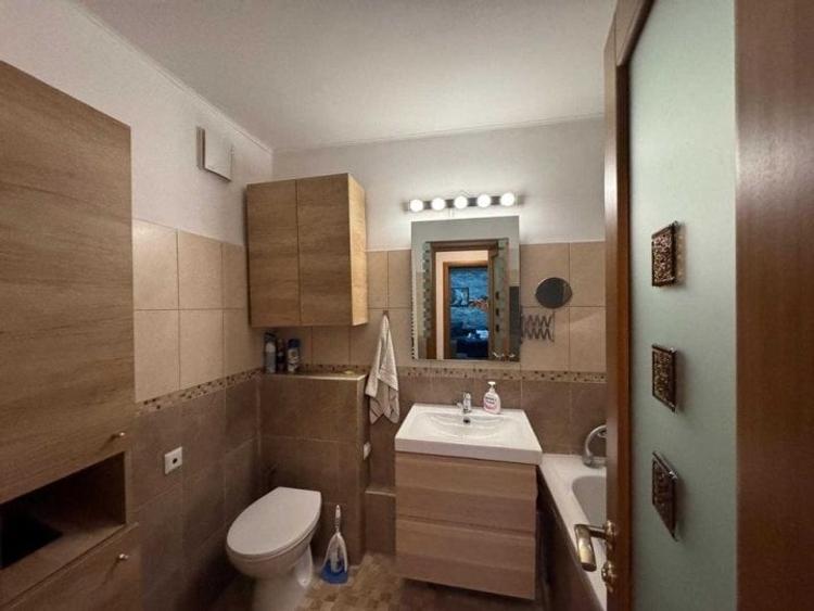 Apartament cu 2 camere decomandat, mobilat în Pantelimon