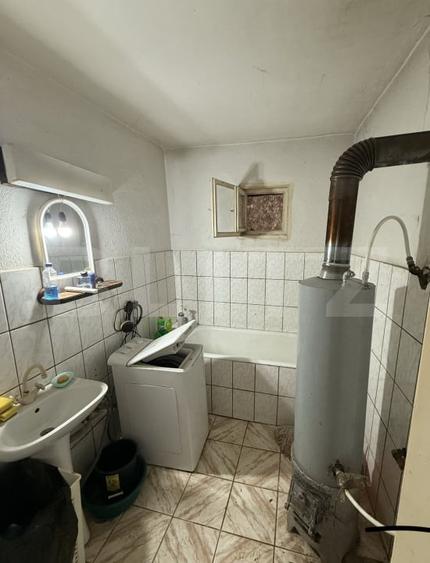 Casă individuală cu 3 camere cu Canalizare în Livada