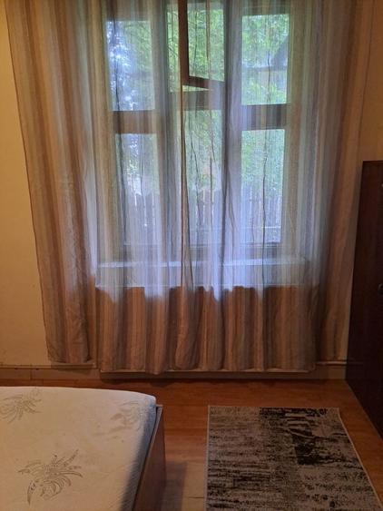 Casă cu 2 camere cu Teren 142 Mp în Central