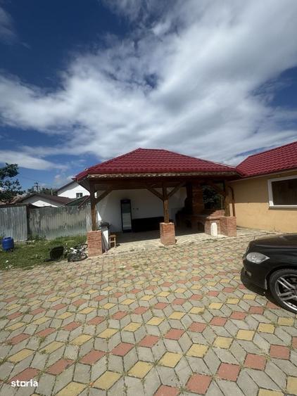 Casă cu 4 camere în Cândești