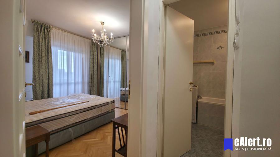 Apartament cu 2 camere decomandat în P-ța Unirii