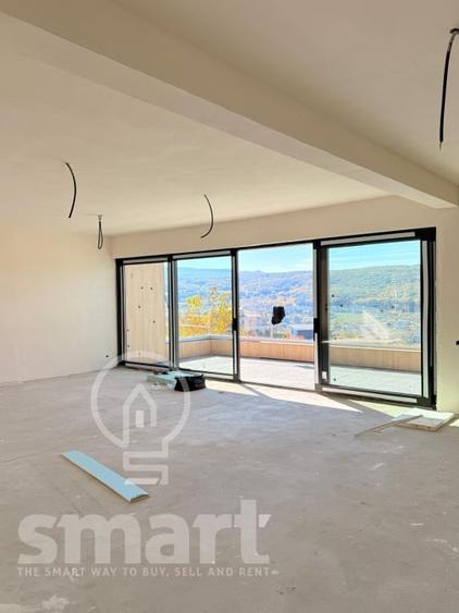 Duplex cu 5 camere cu Canalizare în Europa