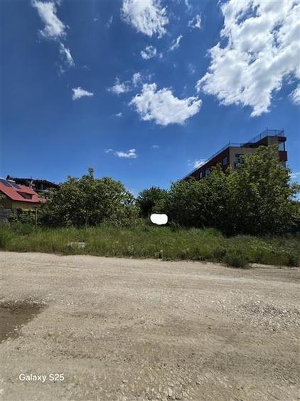 Teren Construcții intravilan de 1000 mp, în Nord-Vest