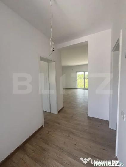 Casă cu 4 camere cu Teren 300 Mp în Ghiroda