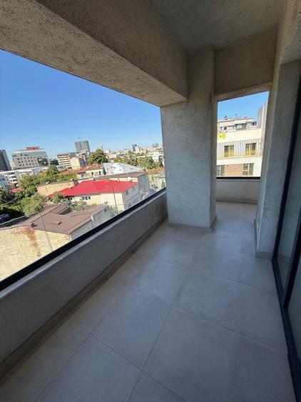 Apartament cu 4 camere, mobilat în Unirii
