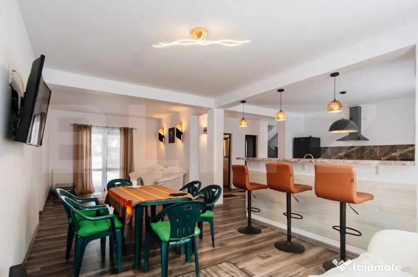 Casă cu 5 camere cu Teren 1349 Mp în Central