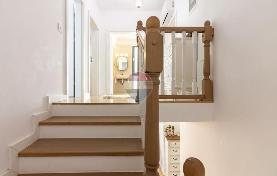 Casă / Vilă cu 5 camere de vanzare in Mogosoaia, 200 m pana la padure - 33