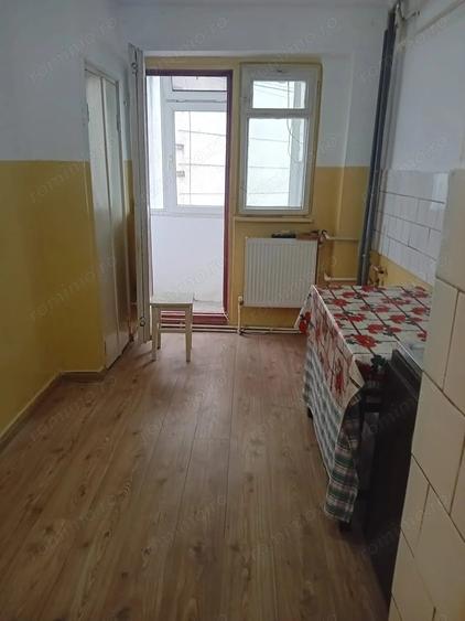 Apartament cu 2 camere decomandat în Port