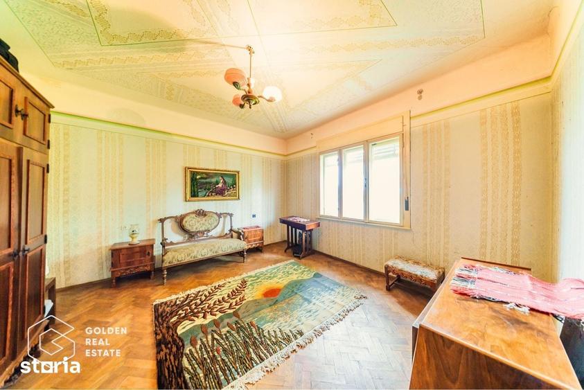 Casă cu 5 camere cu Teren 2880 Mp în Zimandu Nou