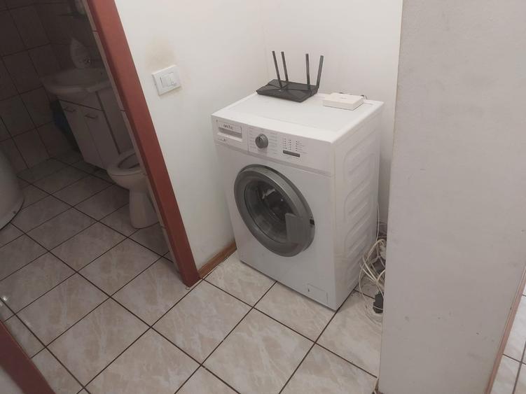 Apartament cu 3 camere decomandat, mobilat în Tătărași