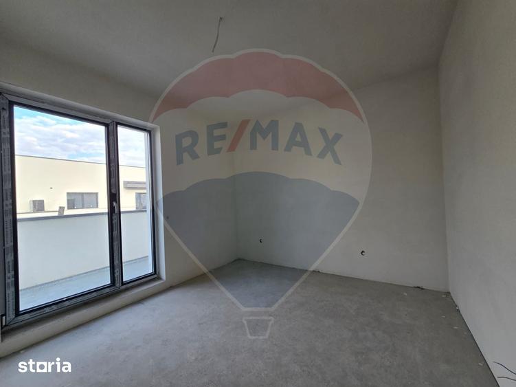 Apartament 3 camere, zona Intre Lacuri - 10