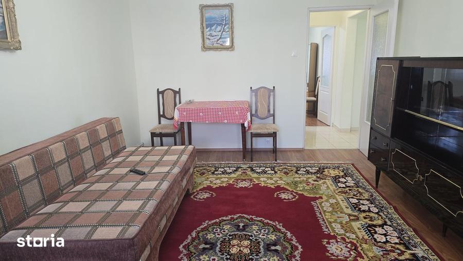Apartament cu 2 camere decomandat în Liliacului