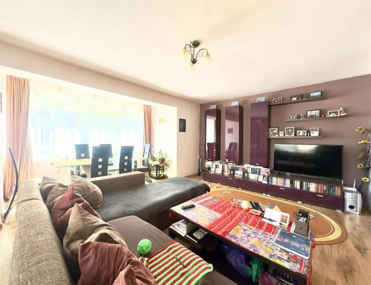 Apartament cu 2 camere decomandat în Florești