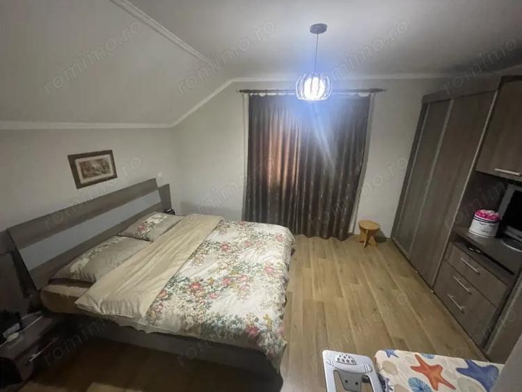 Casă cu 4 camere cu Teren 977 Mp în Urișor