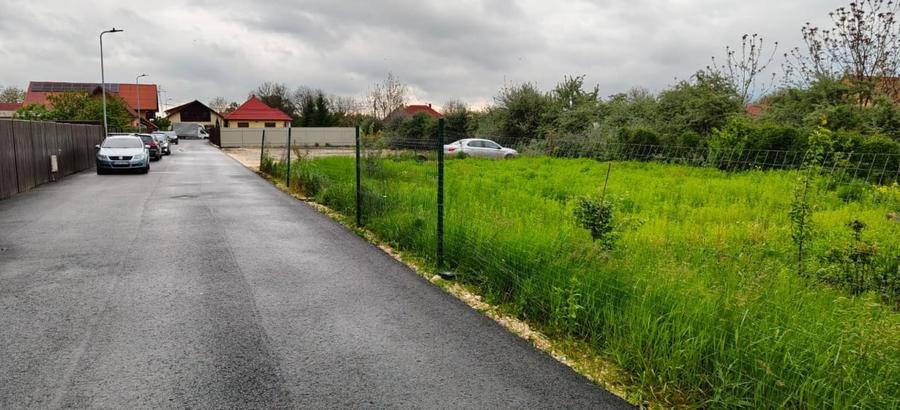 Teren Construcții intravilan de 600 mp, în Stupini