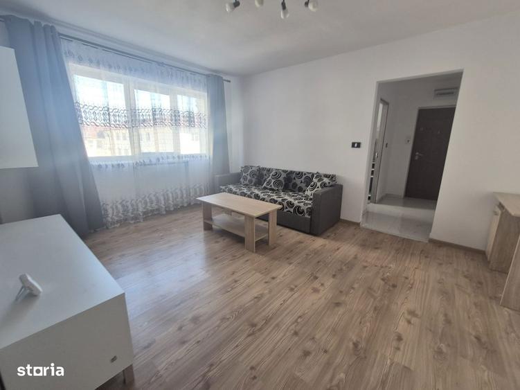 Apartament cu 2 camere semidecomandat în Central