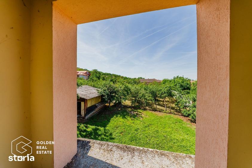Casă cu 5 camere cu Teren 1878 Mp în Central