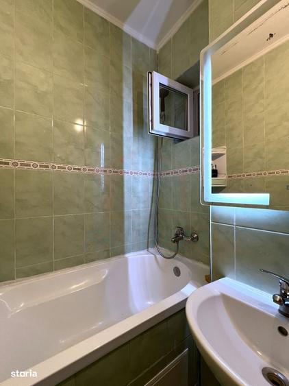 Apartament cu 2 camere semidecomandat, mobilat în Micro 17