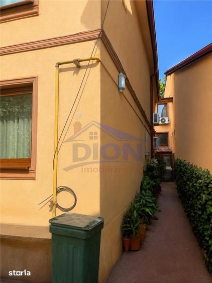 Ultracentral | 2 vile cu curte proprie | Proprietar unic | Aproape de - 4