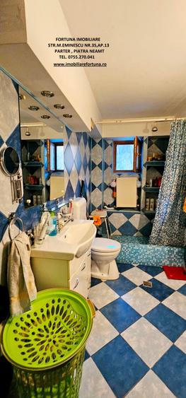 Casă cu 4 camere cu Canalizare în Exterior Vest
