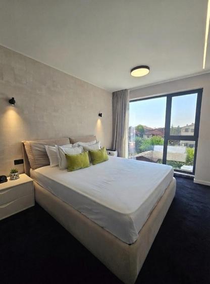 Apartament cu 4 camere semidecomandat, mobilat în Pipera