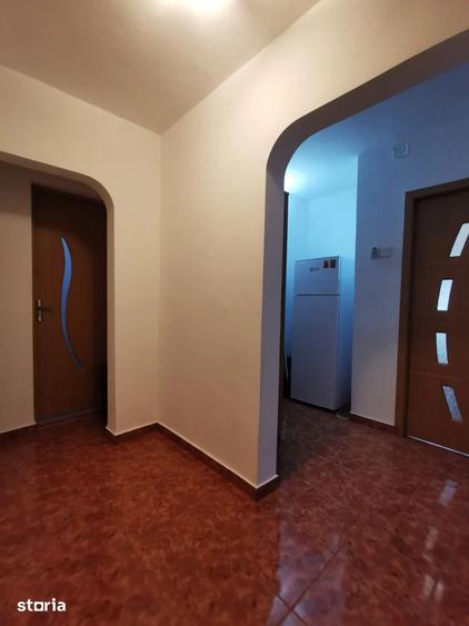Garsonieră decomandată, mobilată în Inel II