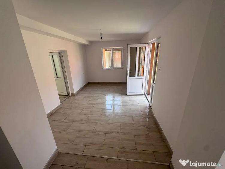 Casă cu 5 camere în Central