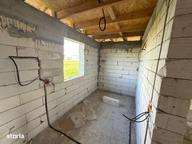 Casă cu 4 camere cu Teren 450 Mp în Central