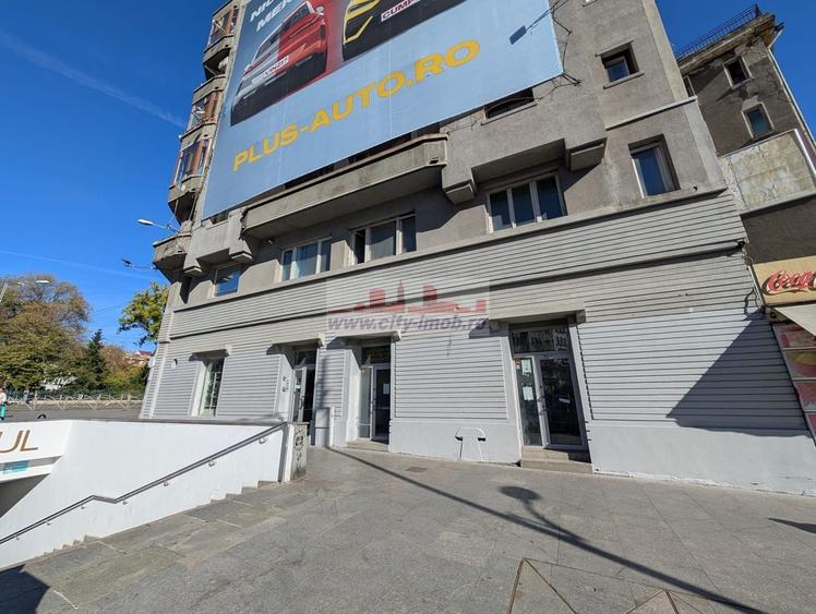 Spațiu comercial, de 174 mp, în Universitate