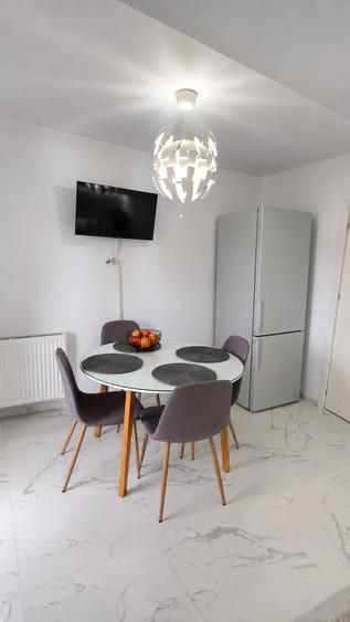 Apartament cu 2 camere decomandat, mobilat în Vișani