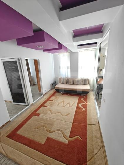 Apartament cu 3 camere semidecomandat, mobilat în Găvana