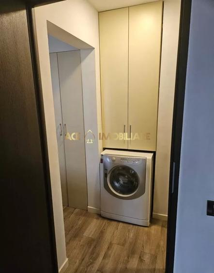 Apartament cu 3 camere semidecomandat, mobilat în Drumul Taberei