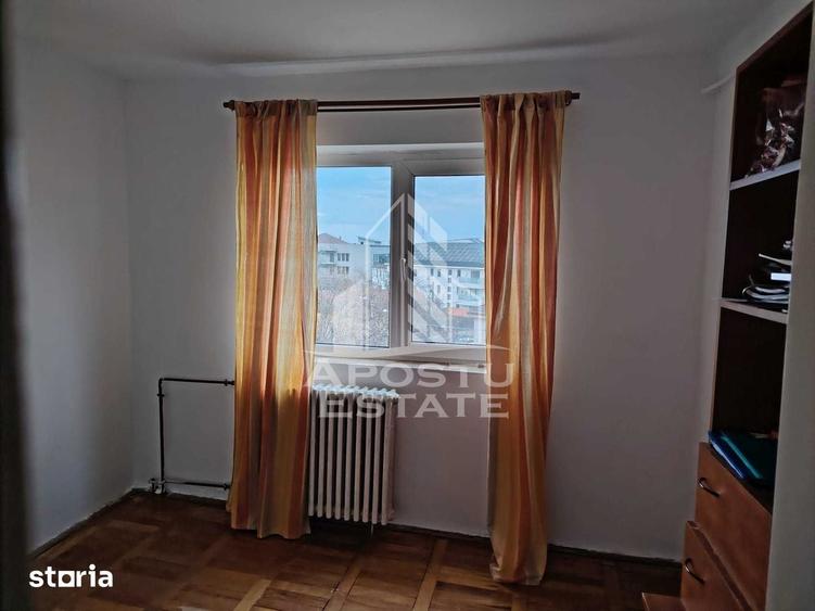 Apartament cu 3 camere decomandat în Șagului