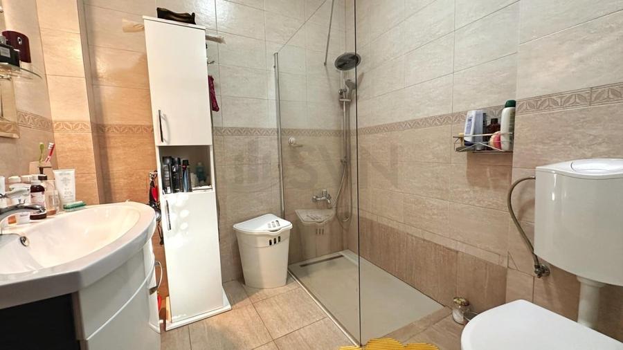 Apartament cu 3 camere decomandat, mobilat în Grădina Icoanei