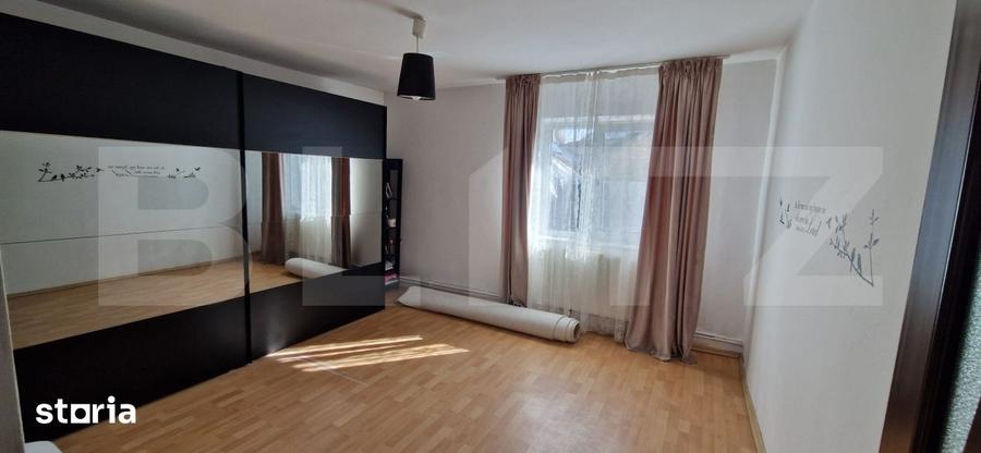 Casă cu 6 camere cu Teren 432 Mp în Lascăr Catargiu