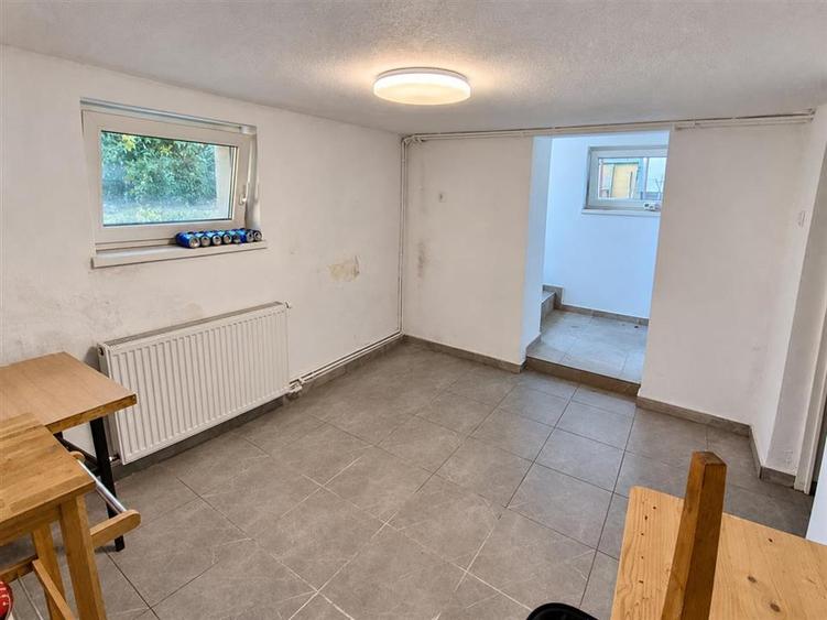 Casă individuală cu 4 camere cu Teren 450 Mp în Lazaret