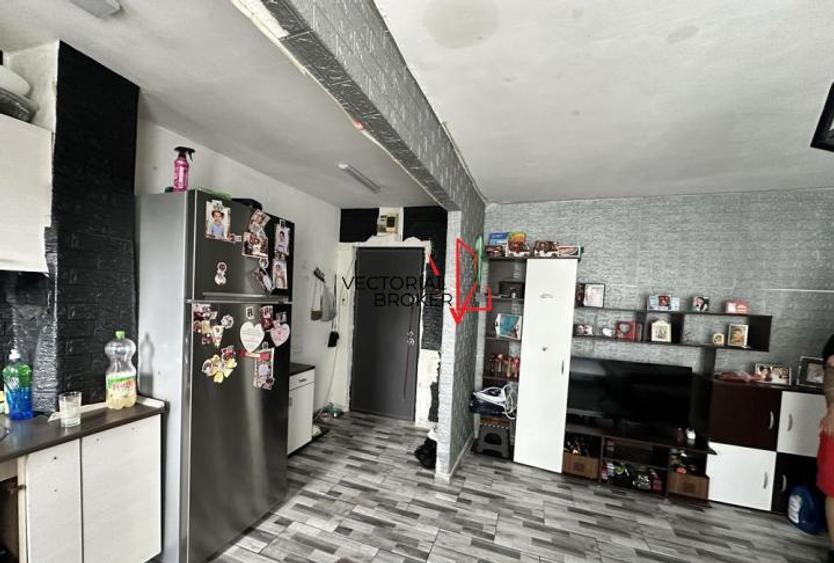 Apartament cu 2 camere semidecomandat în Vitan