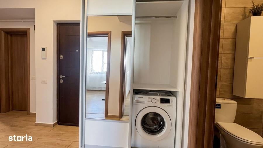 Apartament cu 3 camere decomandat în Jiului