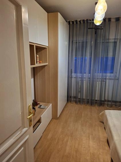 Apartament cu 4 camere decomandat în Brazda lui Novac