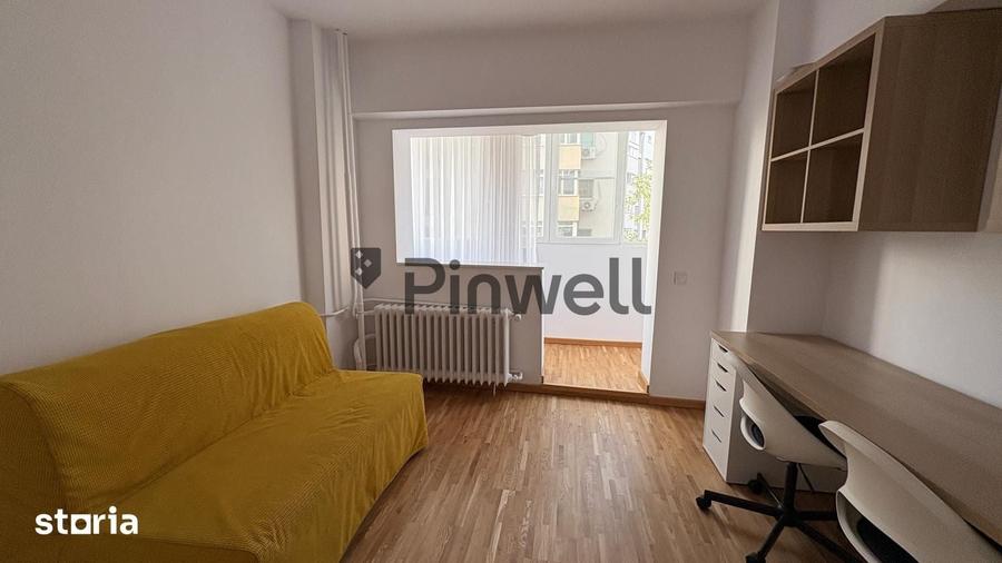 Apartament cu 5 camere decomandat în Obor